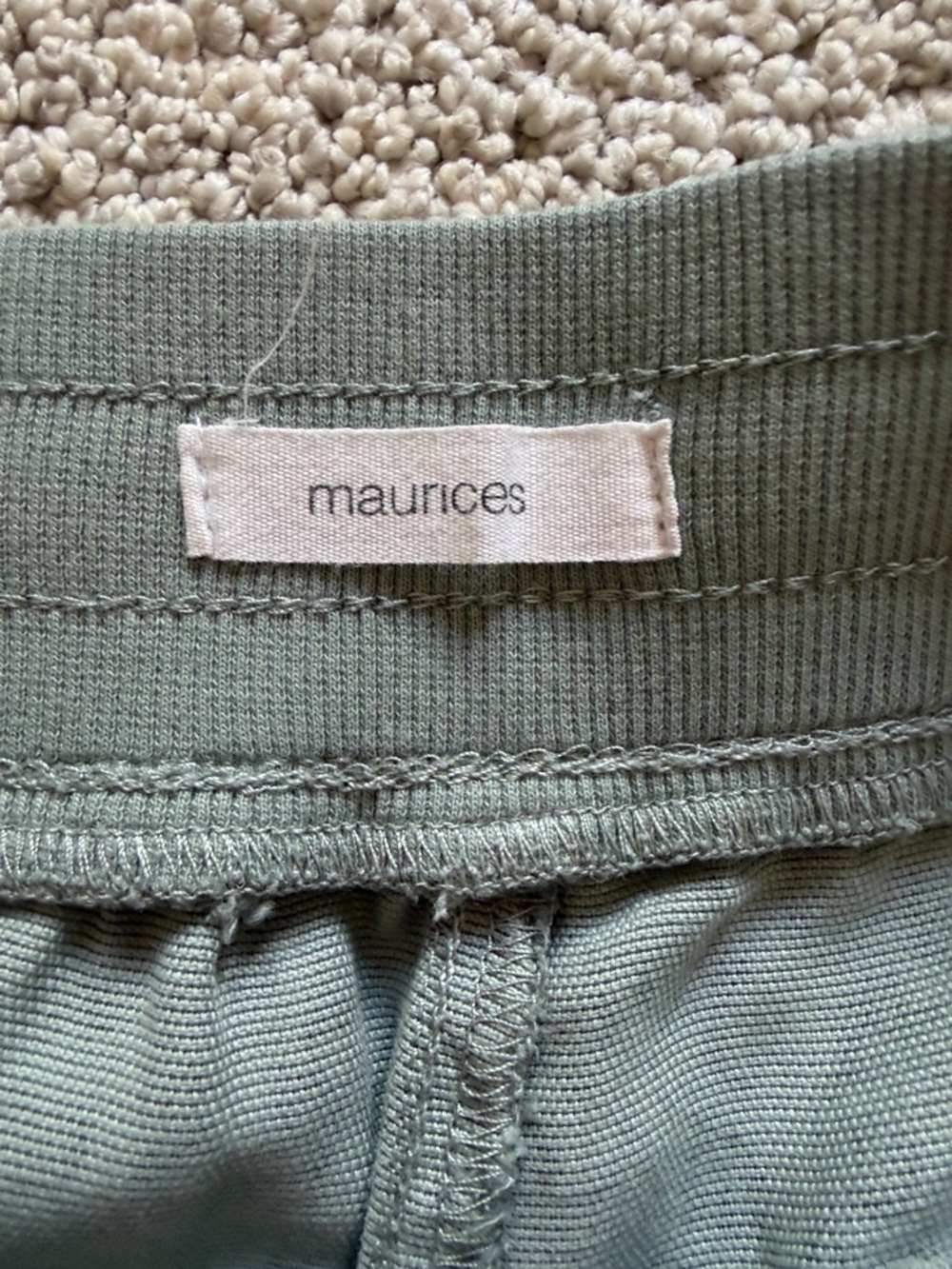 Olive Leopard Print Lounge Shorts. Med - Picture 2 of 3